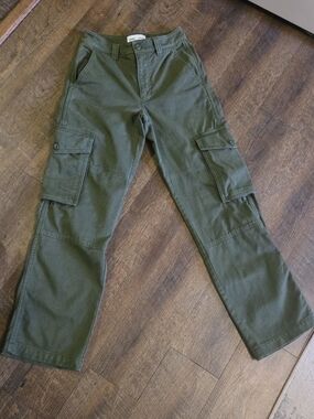 Olive Green Cargo Pants with Utility Pockets